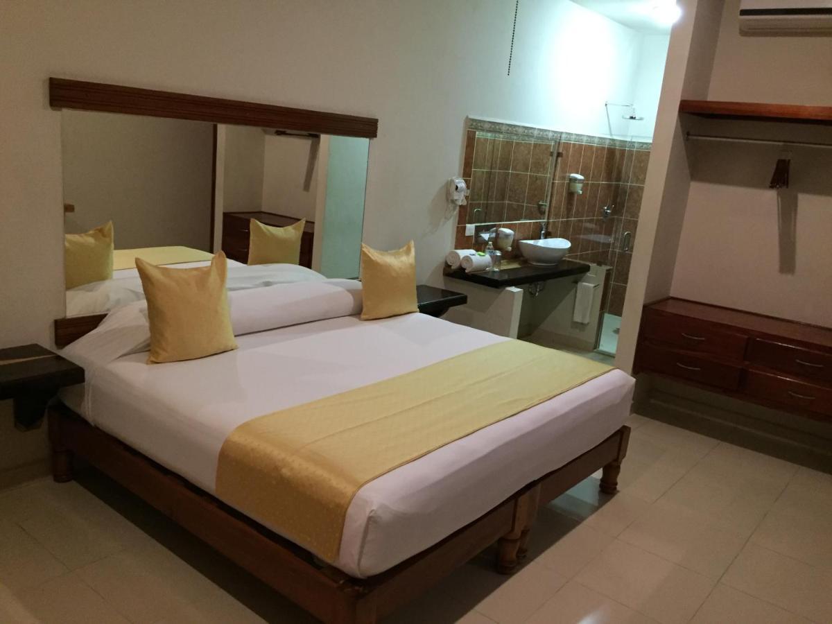 פלנקה Auto Hotel Paraiso Inn מראה חיצוני תמונה